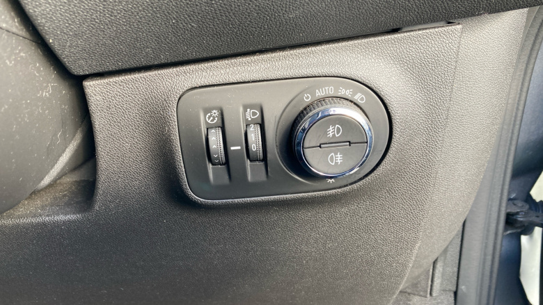 Vauxhall Corsa 1.4 SRi Nav 3dr Petrol Hatchback